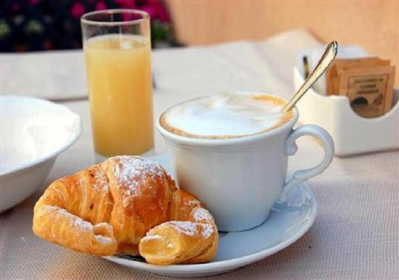 Bed and Breakfast Relais Sistina Rzym Zewnętrze zdjęcie